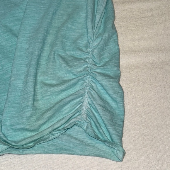 👚 Lane Bryant V-Neck Tee – Turquoise, Size 14/16 - Picture 5 of 6